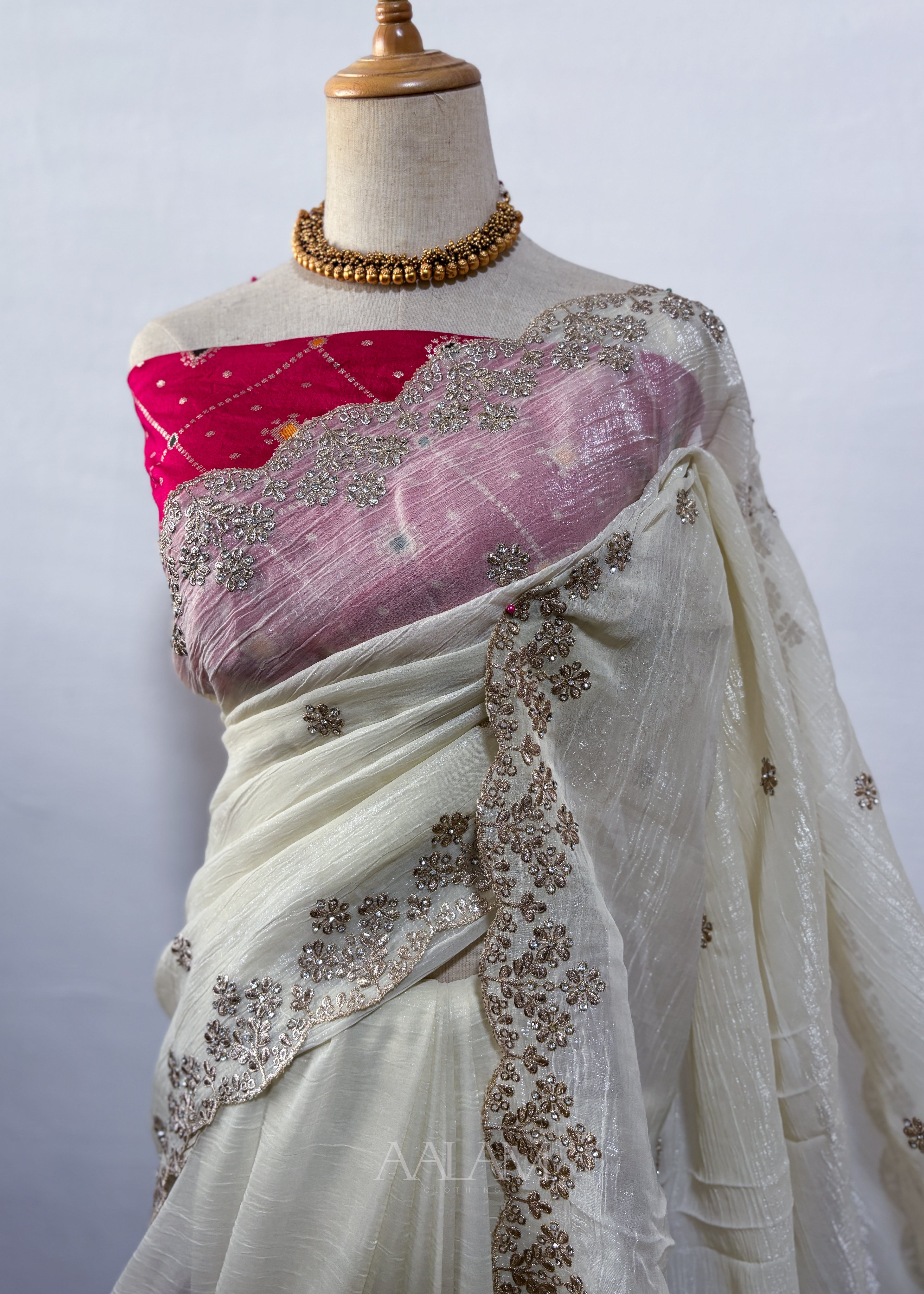 Embroidery Crush  Saree with - Cream