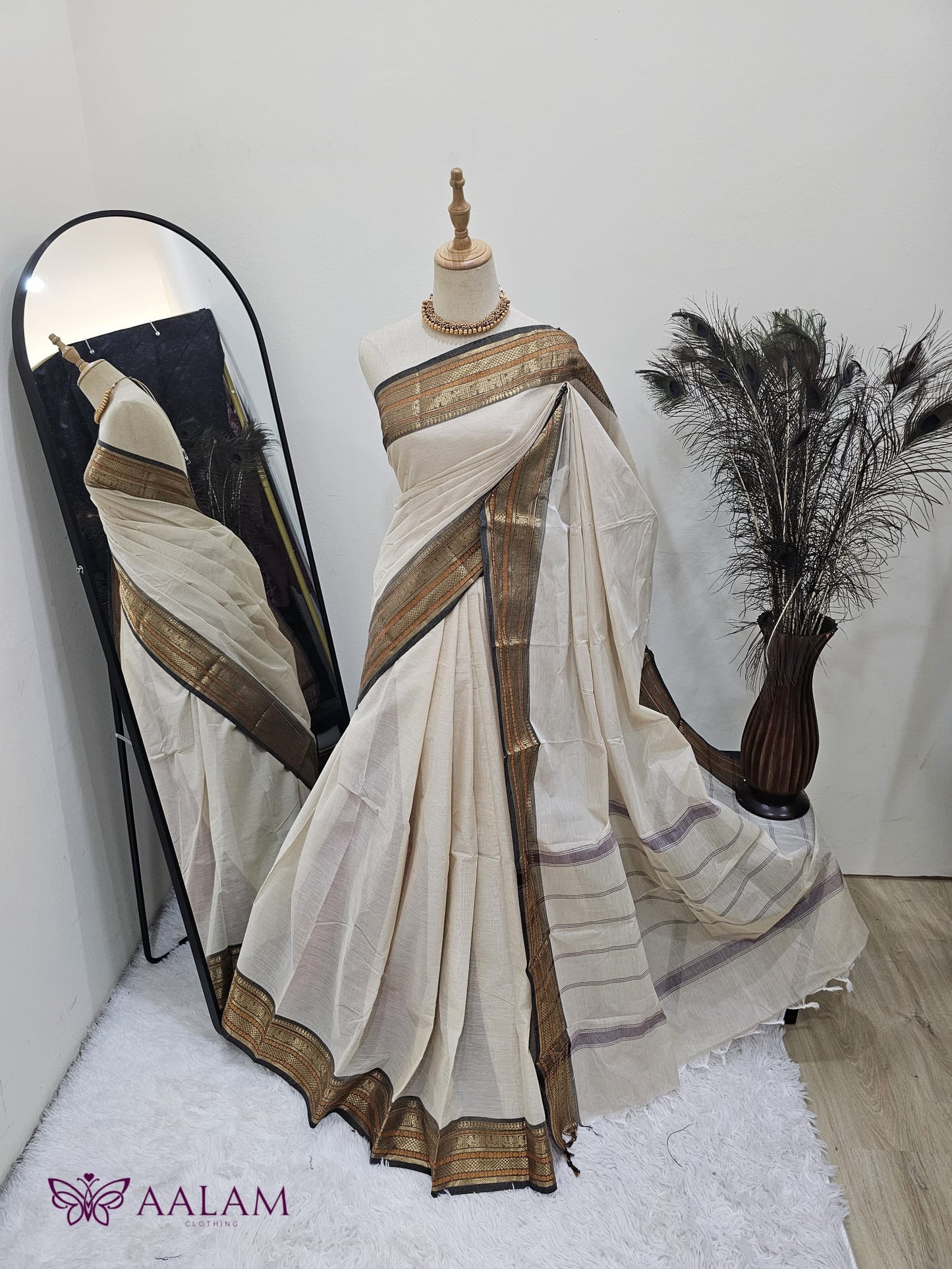 Cotton Saree - Offwhite & Grey