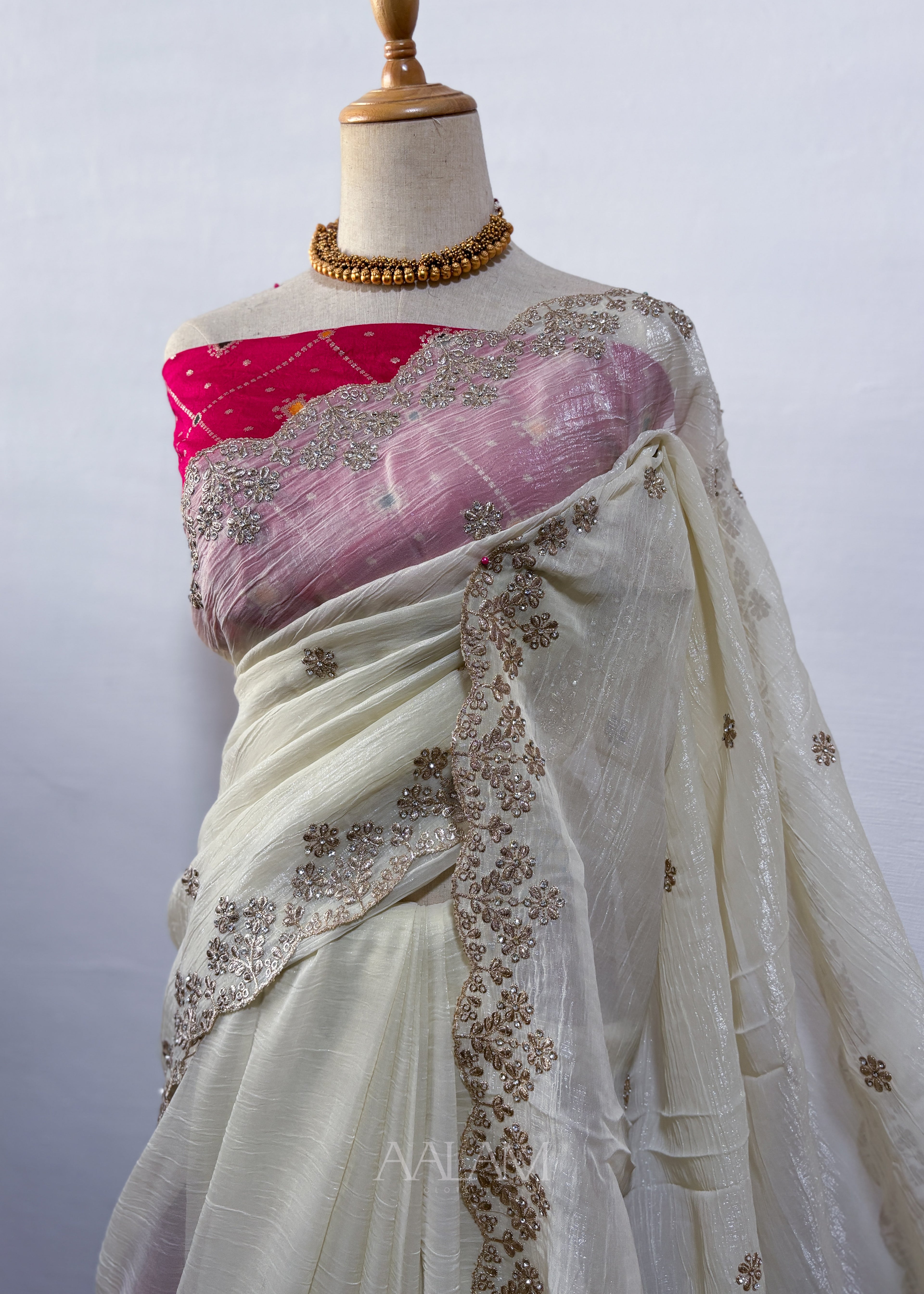 Embroidery Crush  Saree with - Cream
