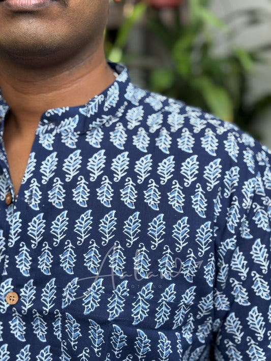 Men’s Indigo Leaf Printed Short Sleeve Shirt