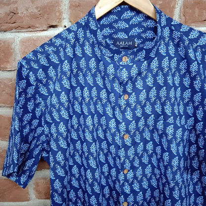 Men’s Indigo Leaf Printed Short Sleeve Shirt