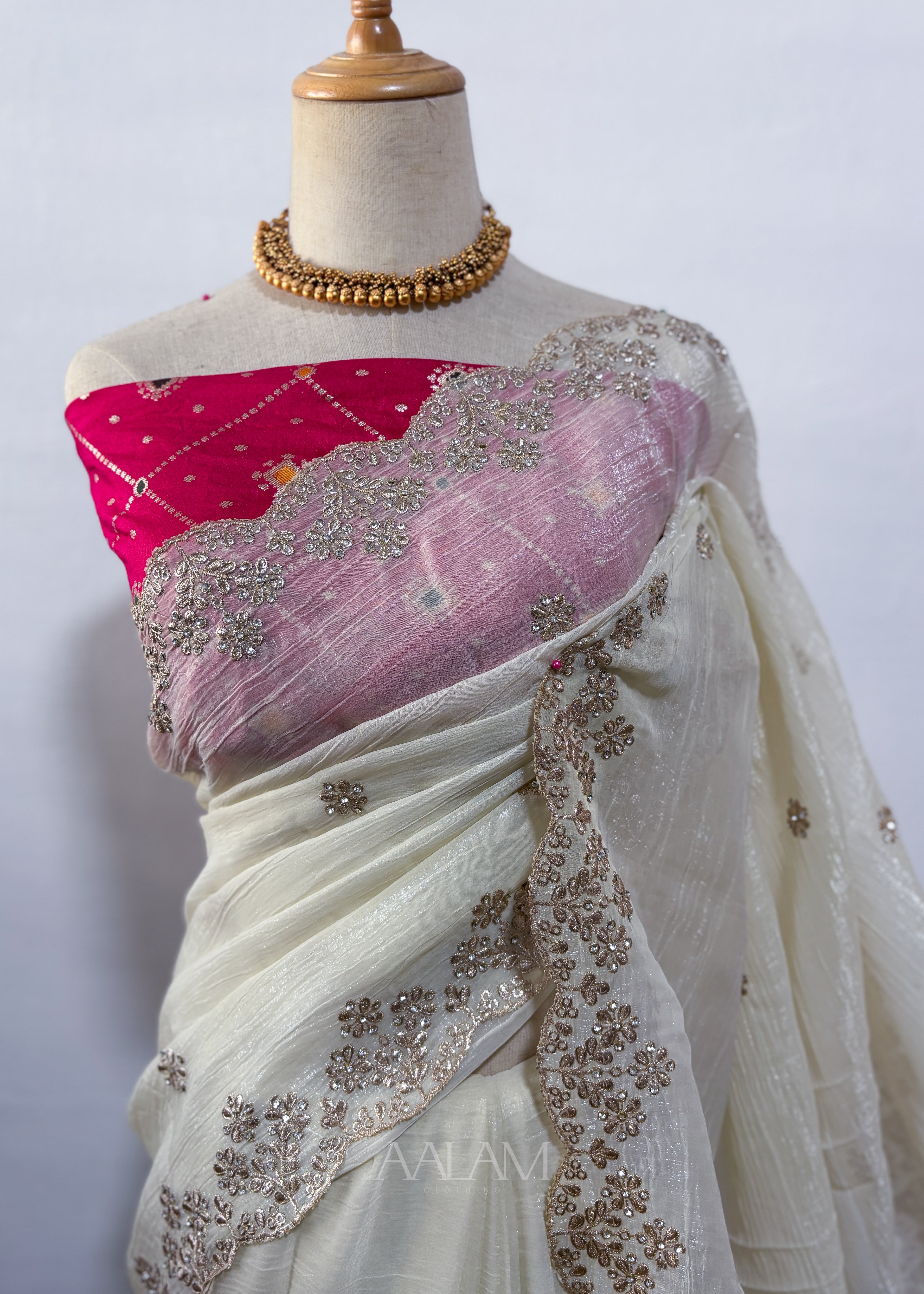 Embroidery Crush  Saree with - Cream