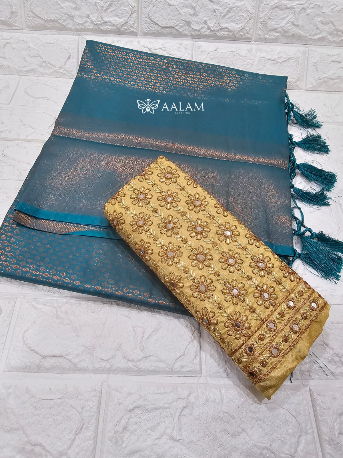 Kubera Silk Saree w Aari blouse - Bottle Green & Gold