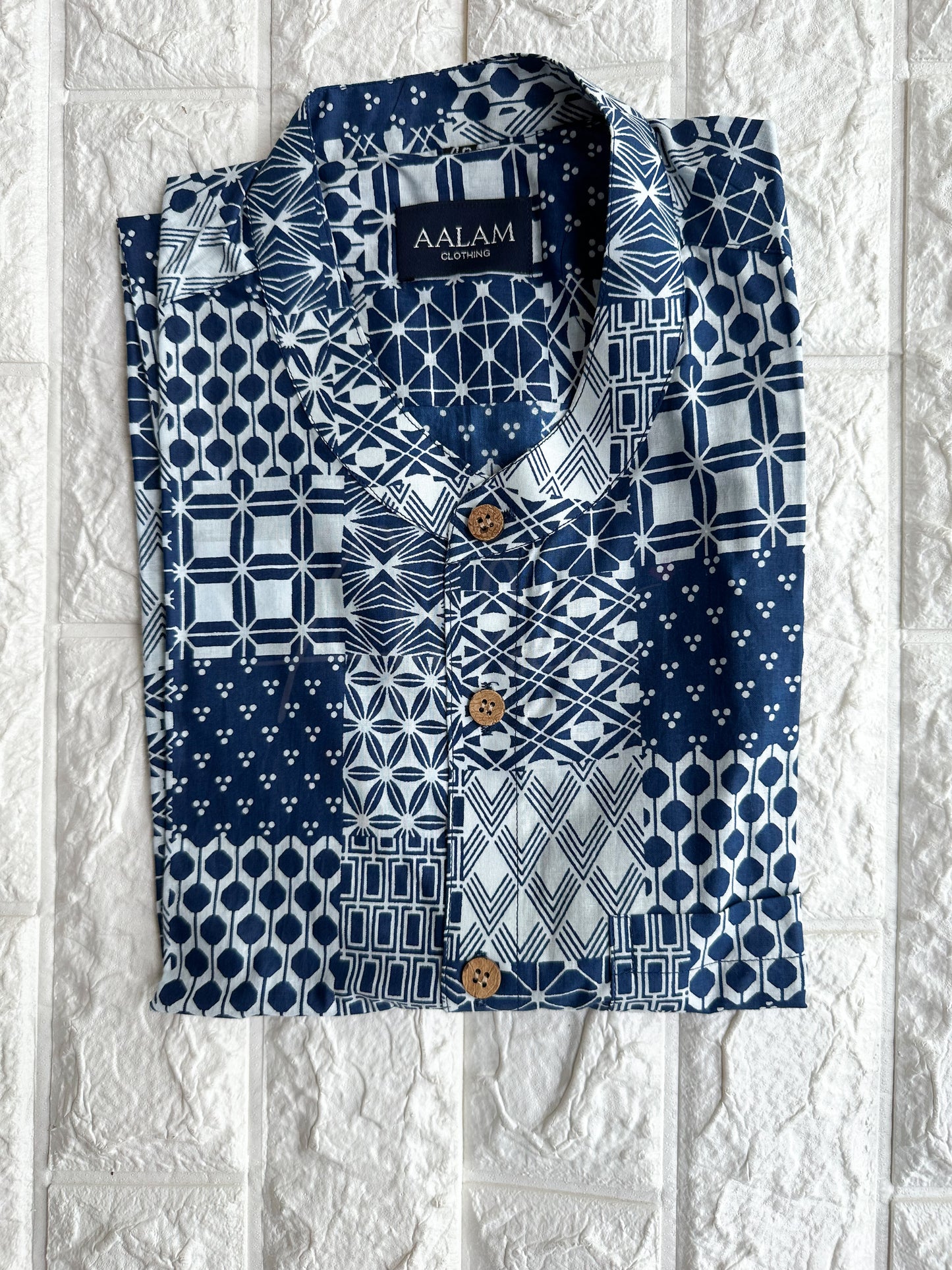 Men Short Sleeve Shirt - Blue Geometric