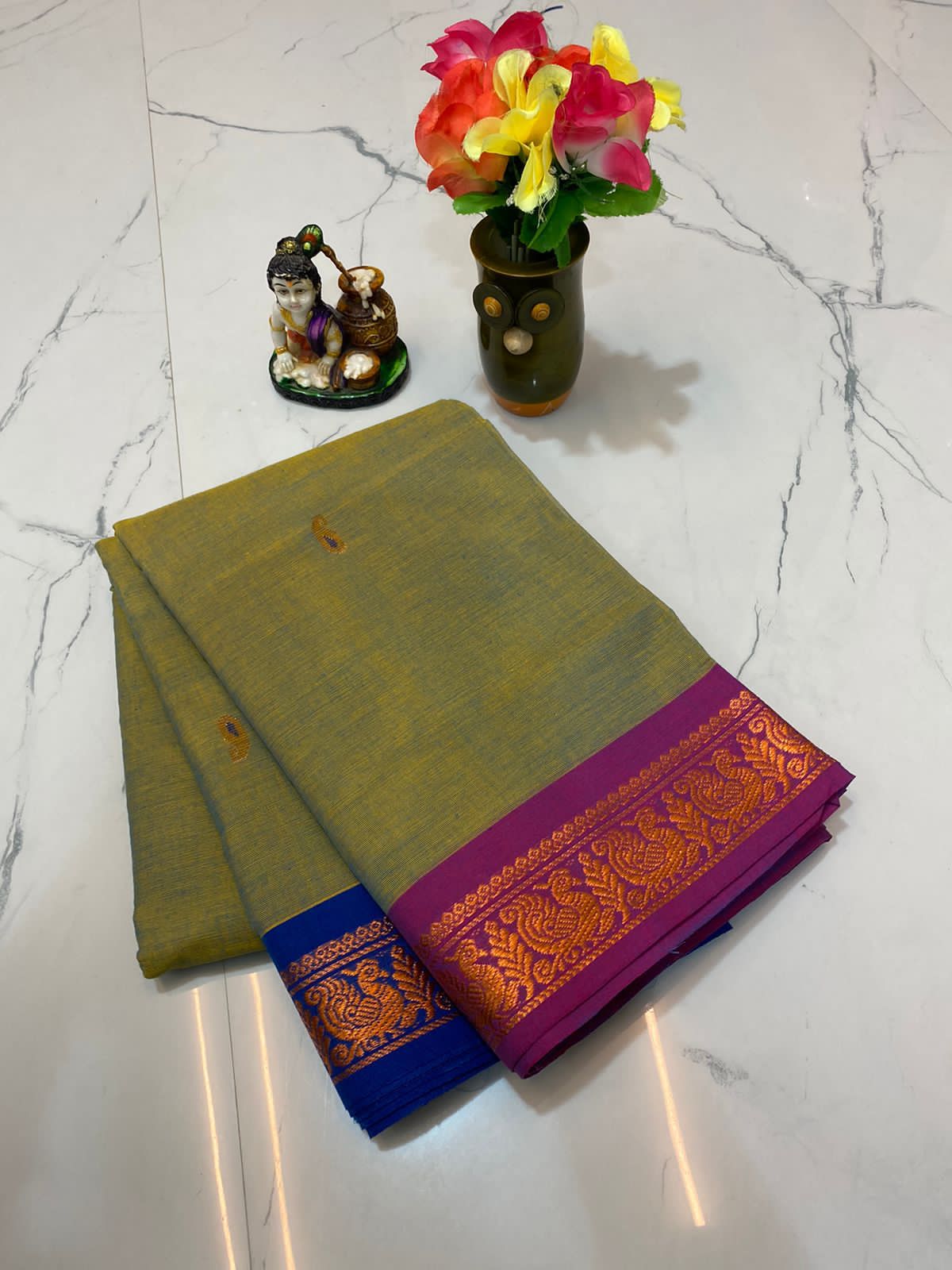 Kanchi Cotton Saree - Dual Tone Olive Green with Ganga Jamuna Border