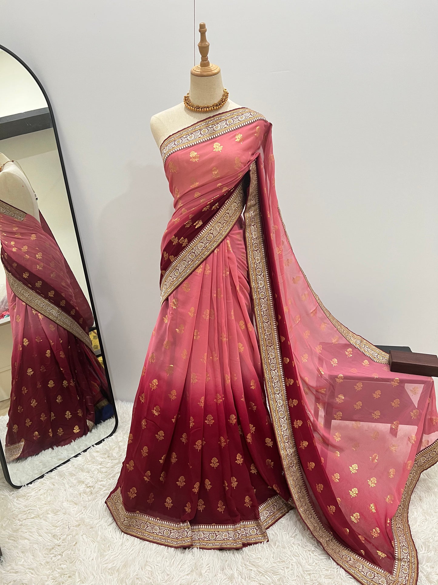 Georgette Ombre Floral Foil Print Saree - Pink & Red