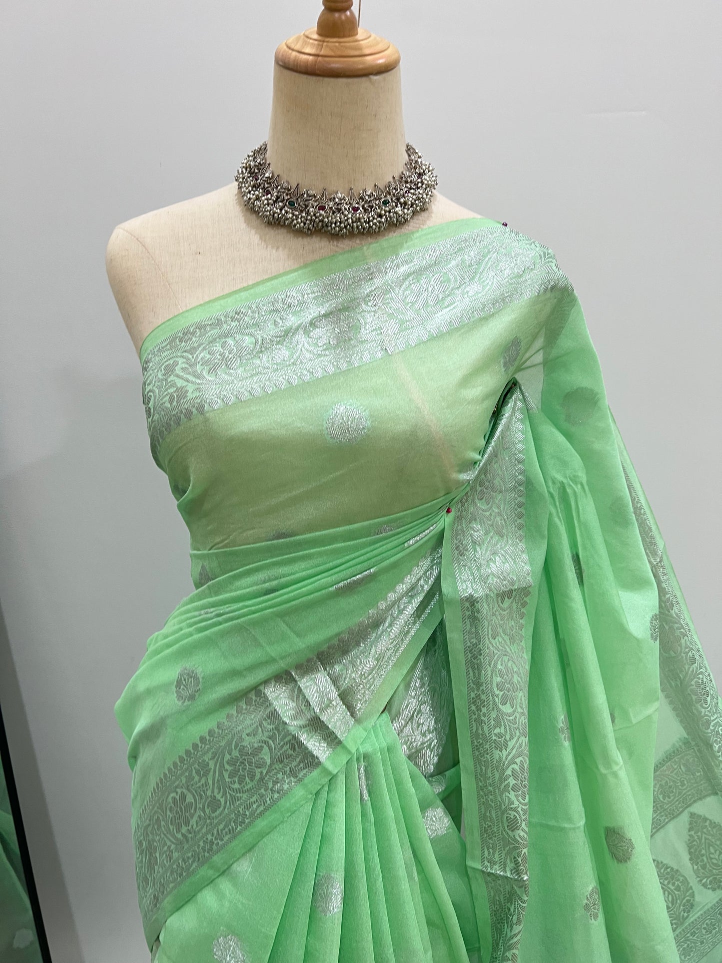 Banarasi Silver Zari  - Mint