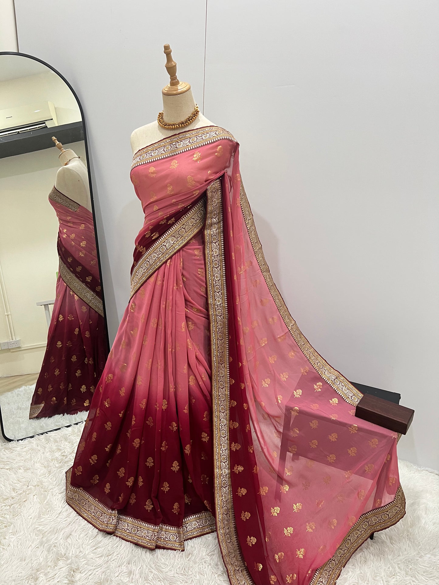 Georgette Ombre Floral Foil Print Saree - Pink & Red