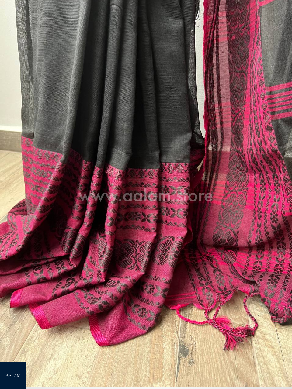 Handloom Mercerized Cotton Saree – Black & Pink