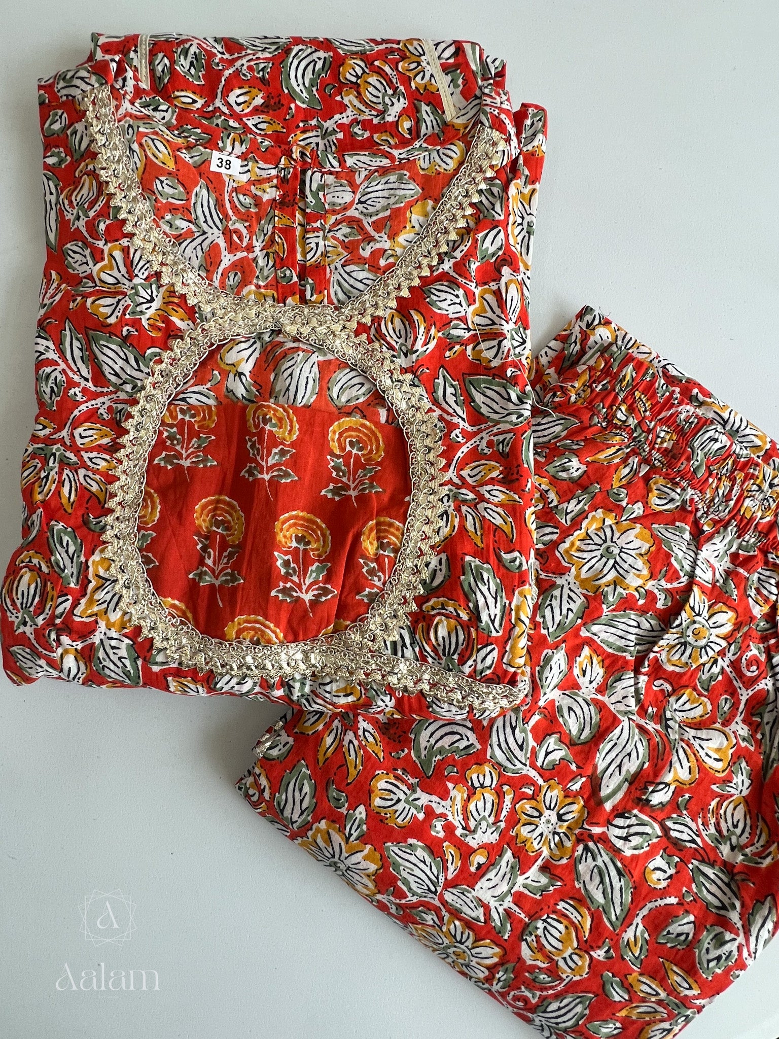 Laila Diamond Sharara - Dark Orange