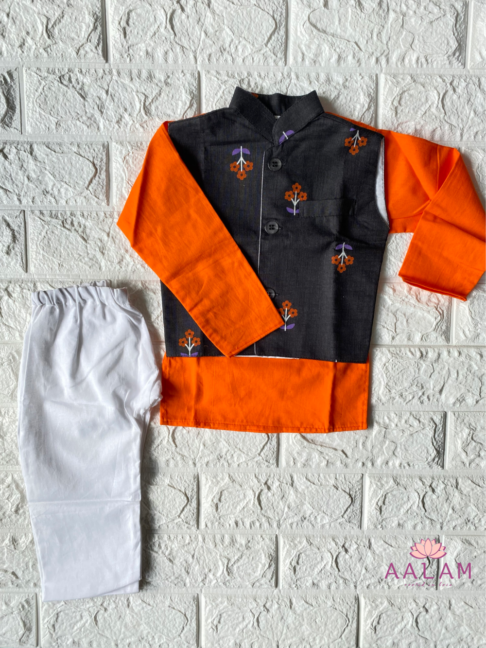 Kurta Pyjama Vest Set in Black & Orange