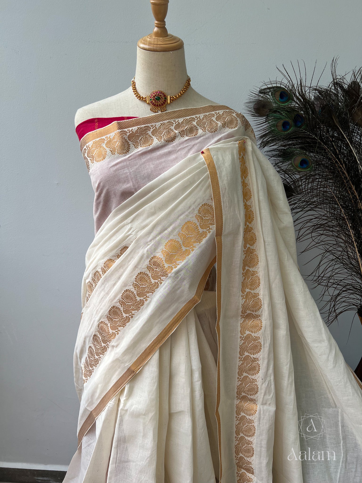 Kerala Saree - White & Red